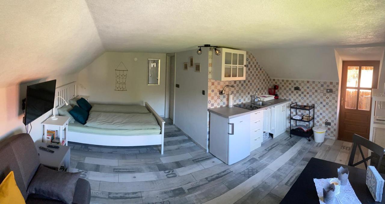 Apartma Obrh Šmarješke Toplice Eksteriør billede
